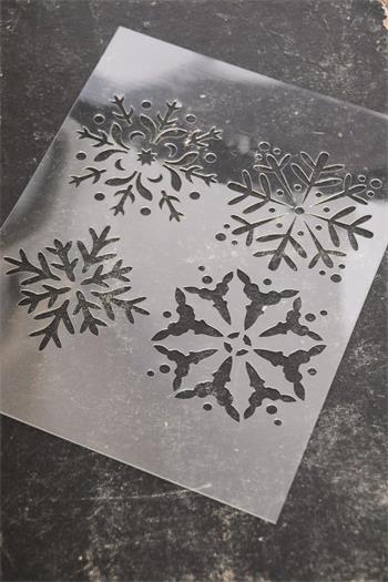 Vintage Paint stencil hópehely mintával